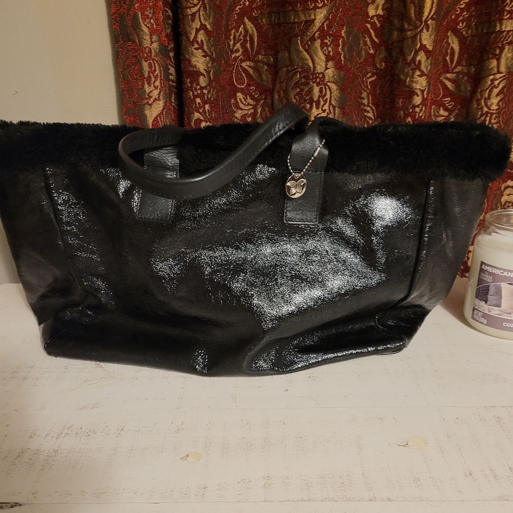 💚CLEARANCE💚  Large Black Laura Di Maggio Purse